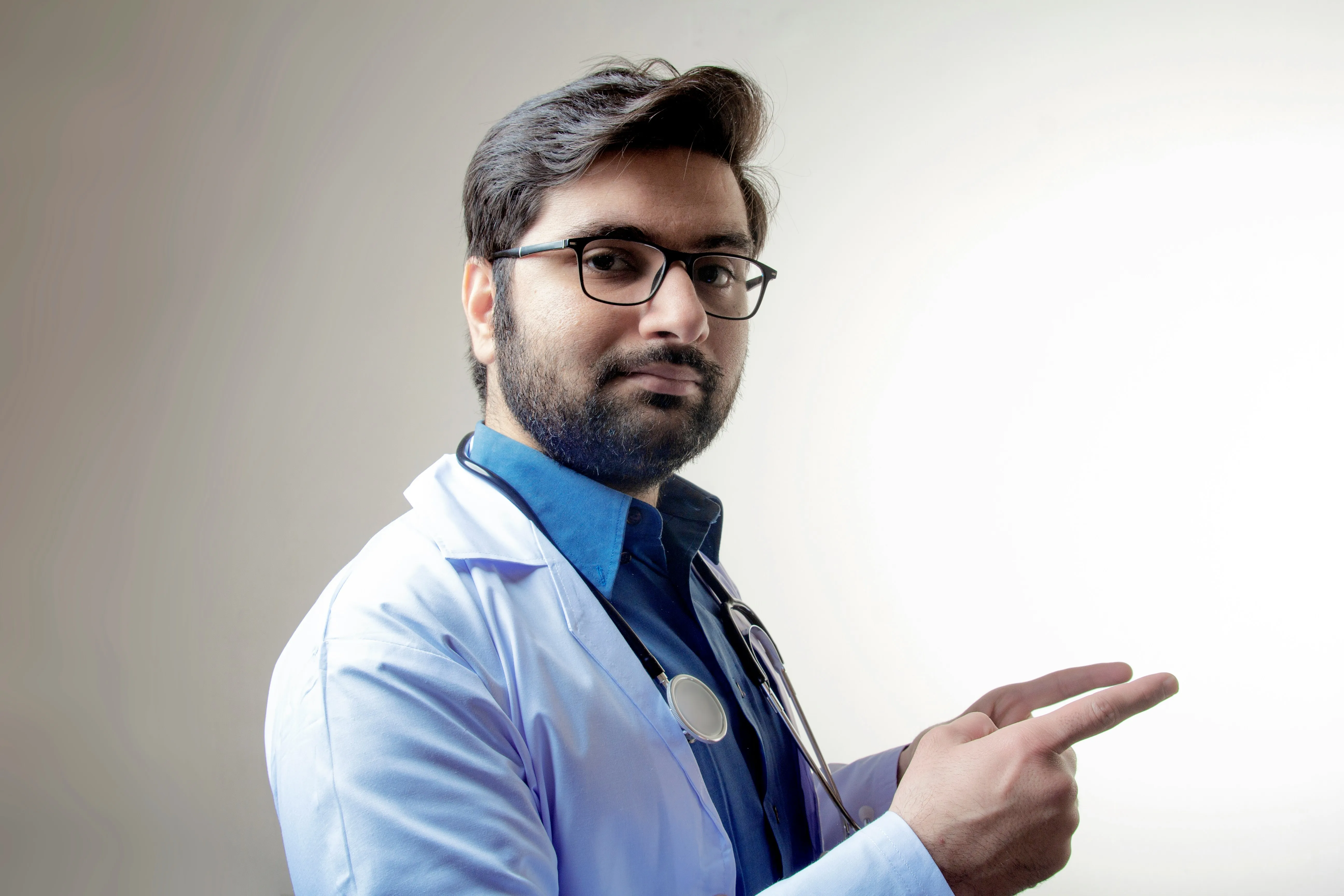 Dr. Anshul explaining something to a patient